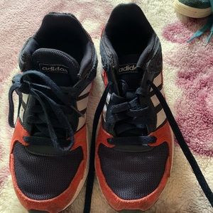 Adidas kids tenis shoes